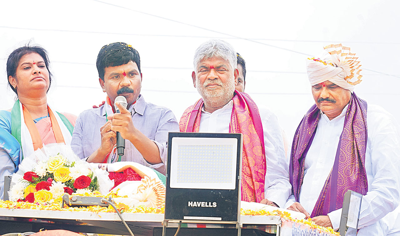 వికారాబాద్‌లో పట్టు సాధించిన కాంగ్రెస్‌ 