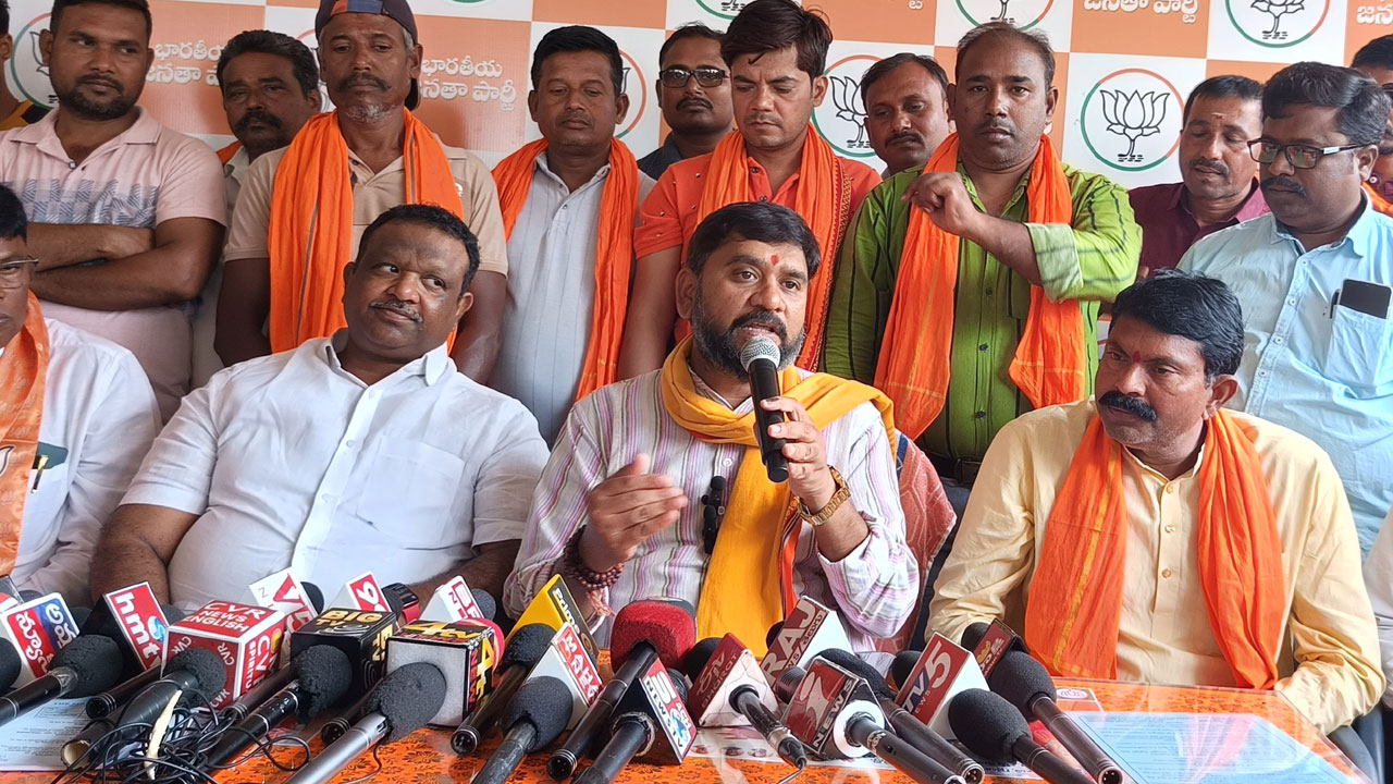 Kumaram Bheem Asifabad:   సిర్పూరు అభివృద్ధియే ప్రధాన ఎజెండా: హరీష్‌ బాబు