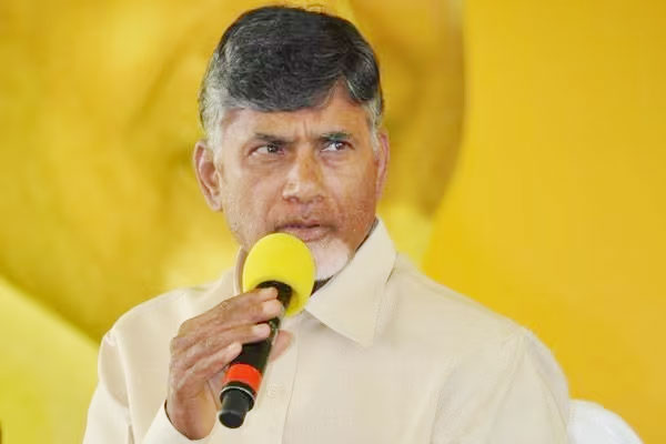 Chandrababu: హుద్ హుద్, తిత్లీ తుఫాన్ల సమయంలో ప్రత్యేక జీవోలతో సాయం చేశాం