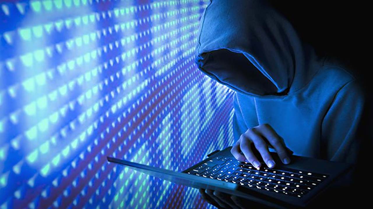 Cyber crimes: సైబర్‌ నేరాల్లో హైదరాబాద్‌ టాప్‌