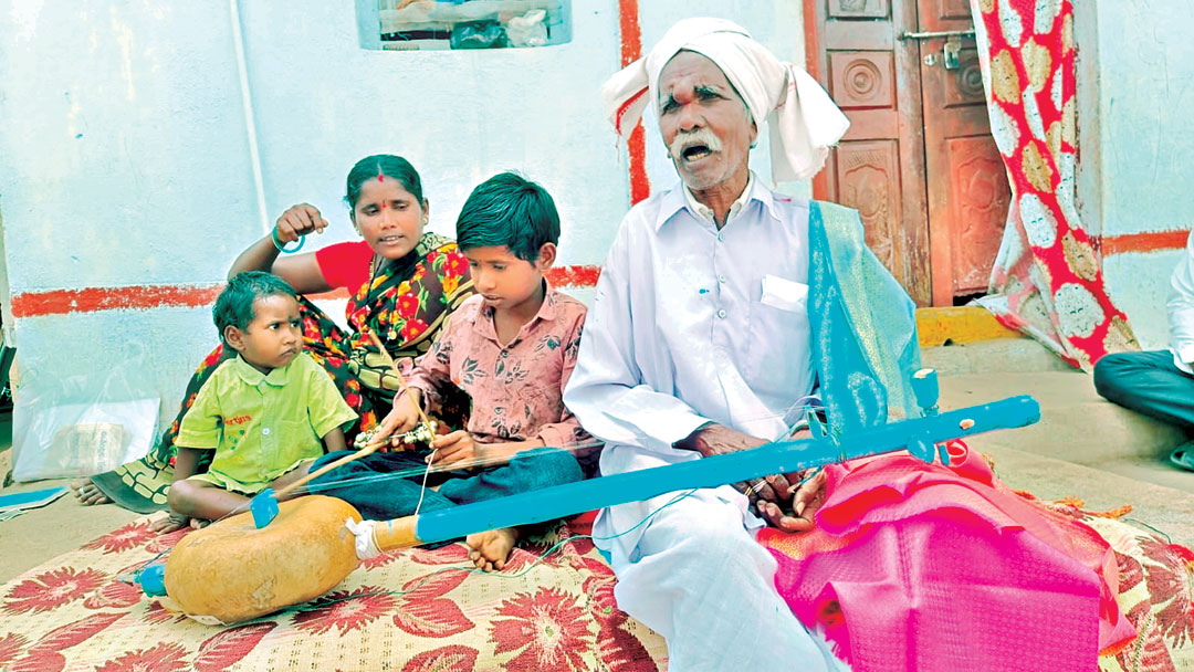 బుర్రవీణ కళకు జీవం పోస్తున్న కొండప్ప