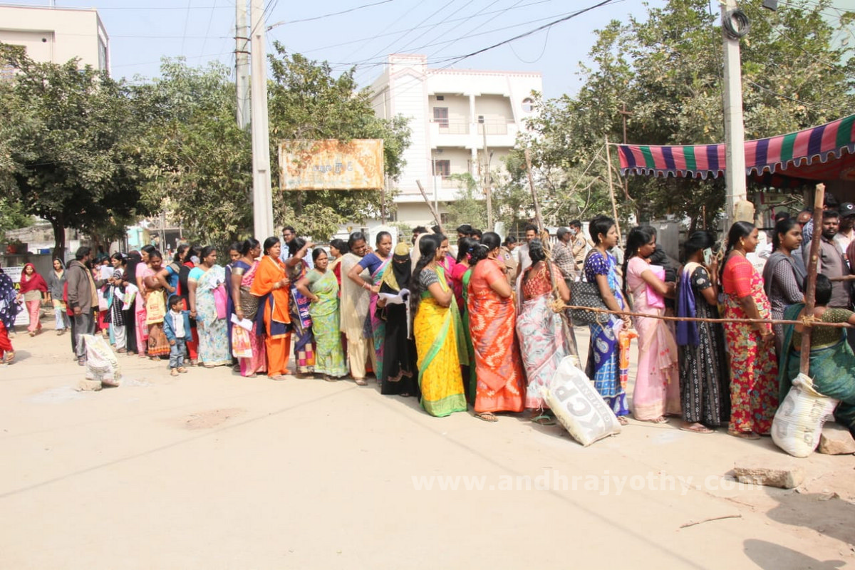 ‘ప్రజావాణి’కి భారీగా వినతులు