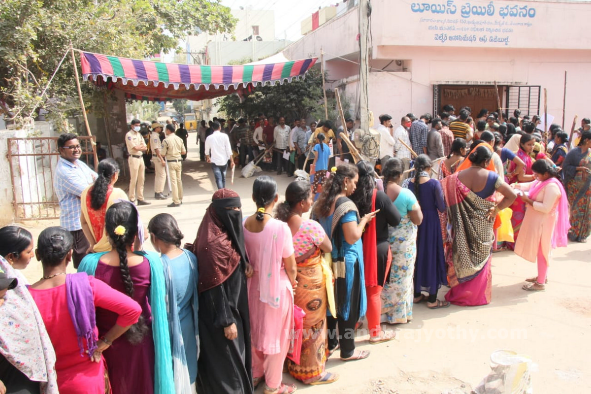 ‘ప్రజావాణి’కి భారీగా వినతులు