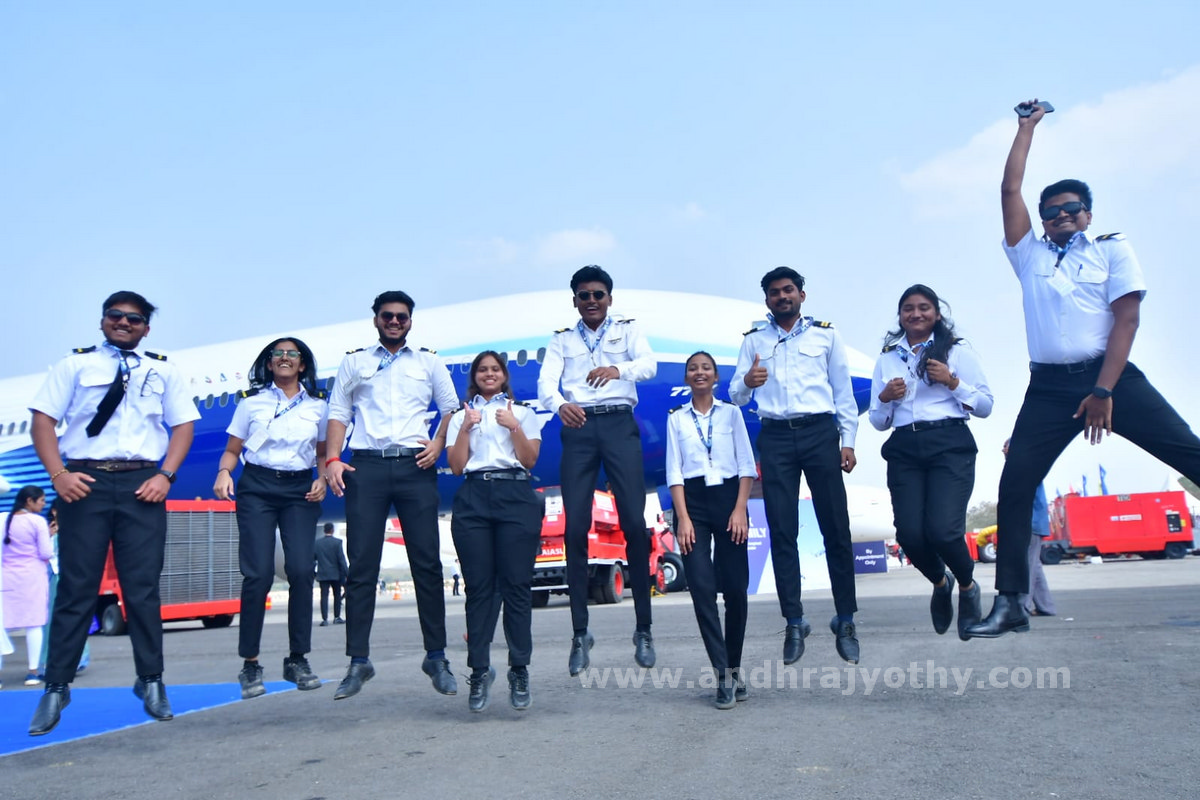 ఆకాశమే హద్దు