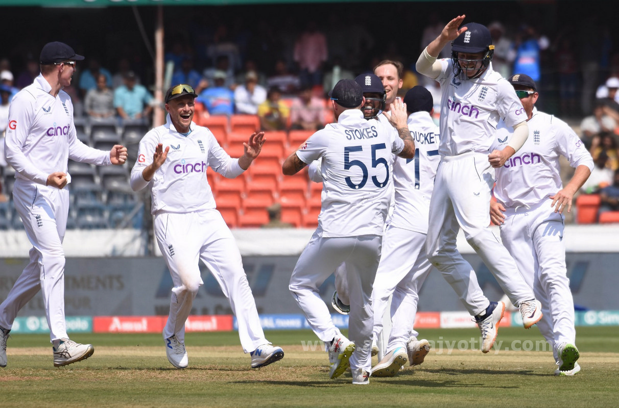 కష్టాల్లో భారత్‌ టీం