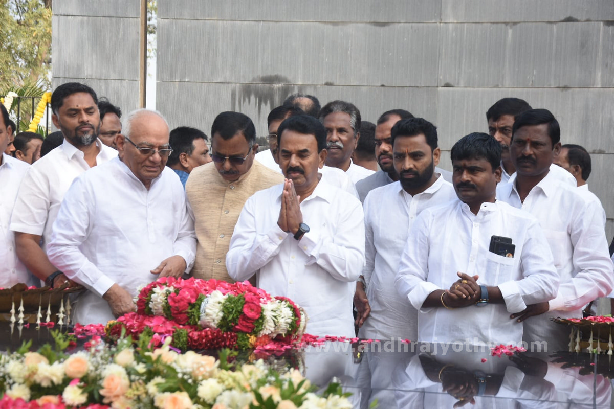 తెలంగాణ సాధనలో జైపాల్‌ కృషి ఎనలేనిది