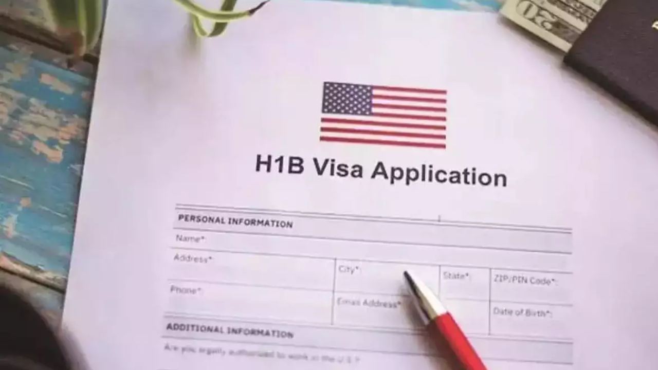 US Visa Fee Hike: వీసా ఫీజులు భారీగా పెంచేసిన అమెరికా!