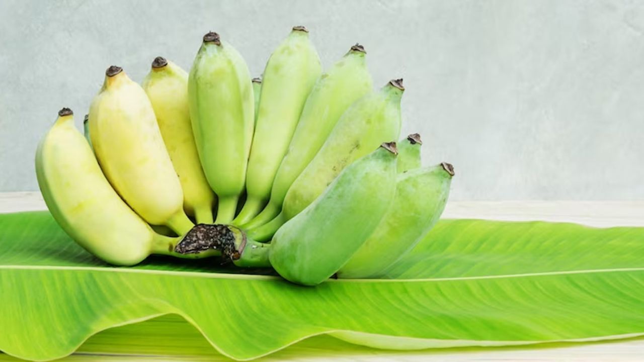Green Banana: ఆకుపచ్చ అరటిపళ్ల గురించి విన్నారుగా? వీటితో ఎన్ని ప్రయోజనాలో తెలిస్తే..