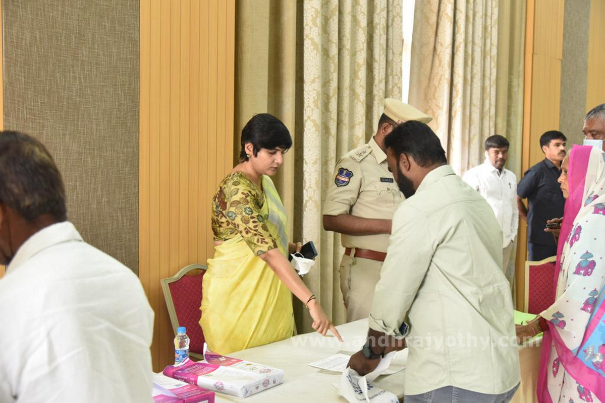 ‘ప్రజావాణి’కి భారీగా వినతులు