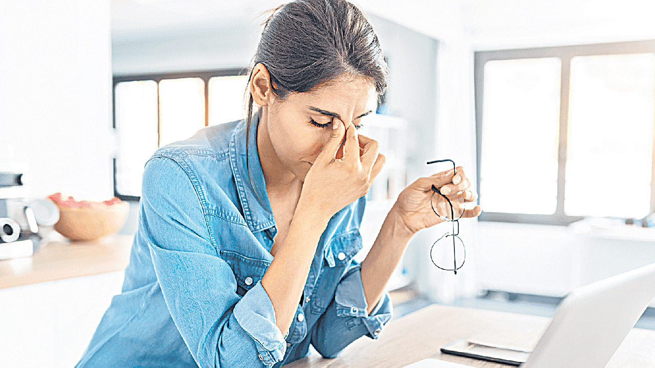 పని వేళల్లో కాసేపు కునుకు అవసరమే.. | Need a nap during working hours..