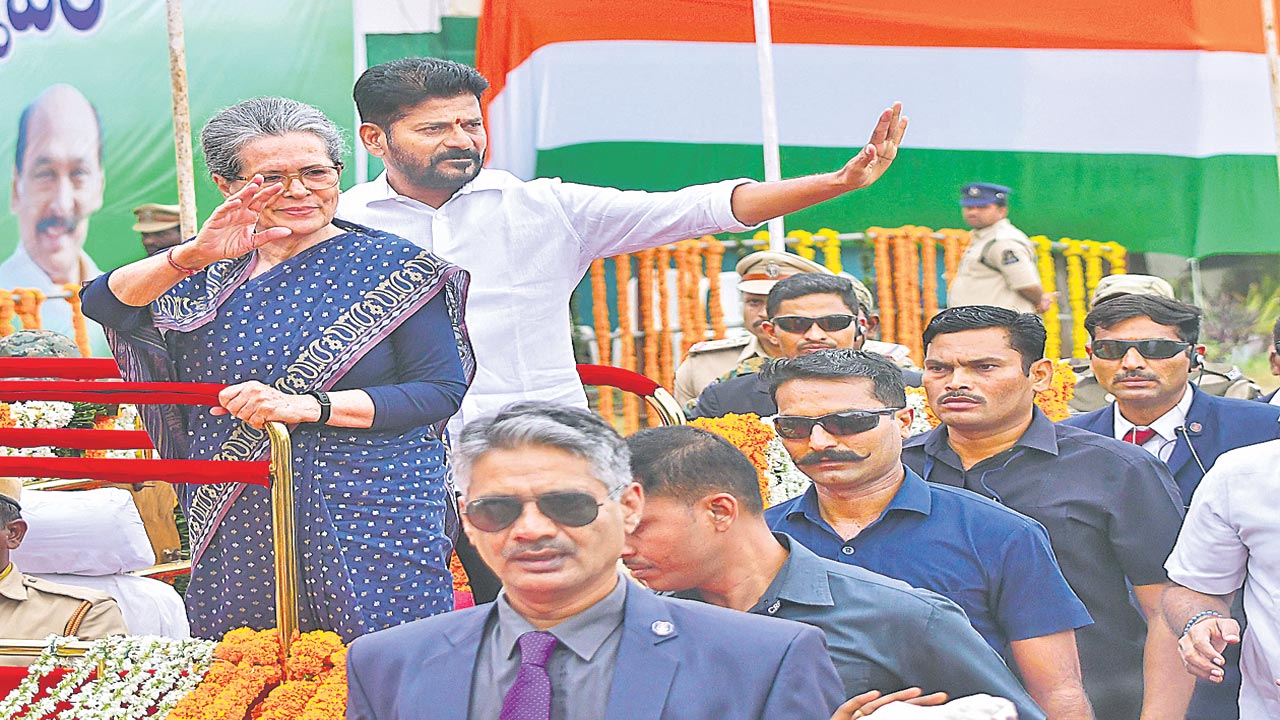 Sonia from Khammam! : ఖమ్మం నుంచి సోనియా!