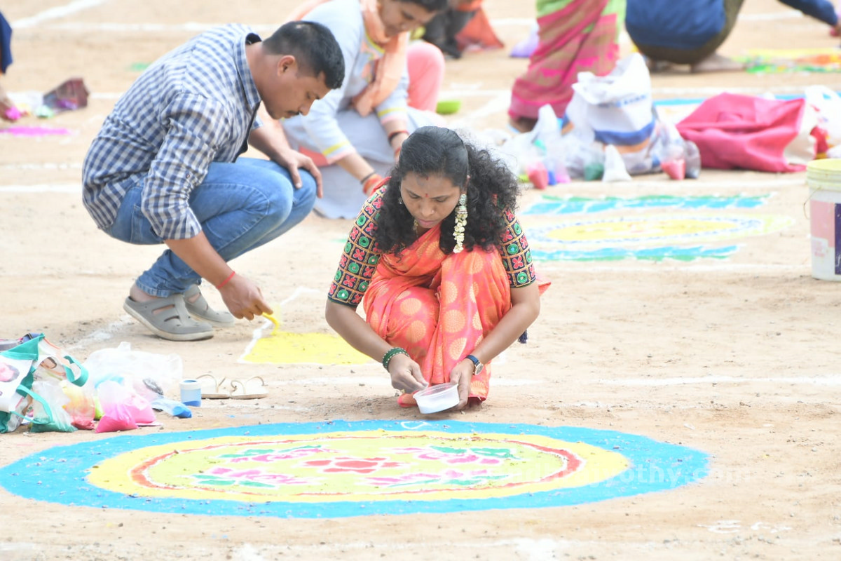 రంగవల్లులు.. కొత్త హంగులు 