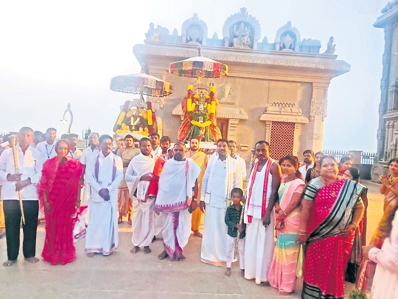 యాదాద్రిలో క్షేత్రపాలకుడికి ఆకుపూజ