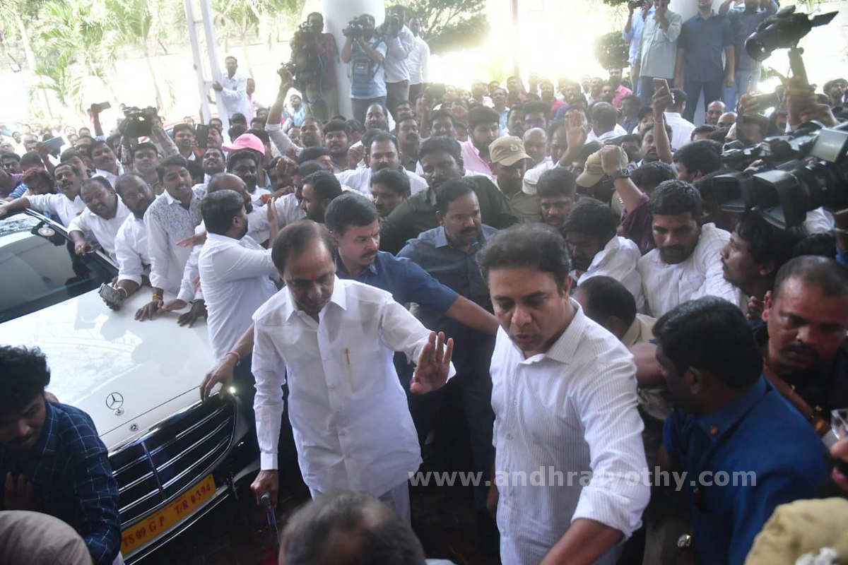 కాంగ్రెస్‌కు తెలివి లేదు