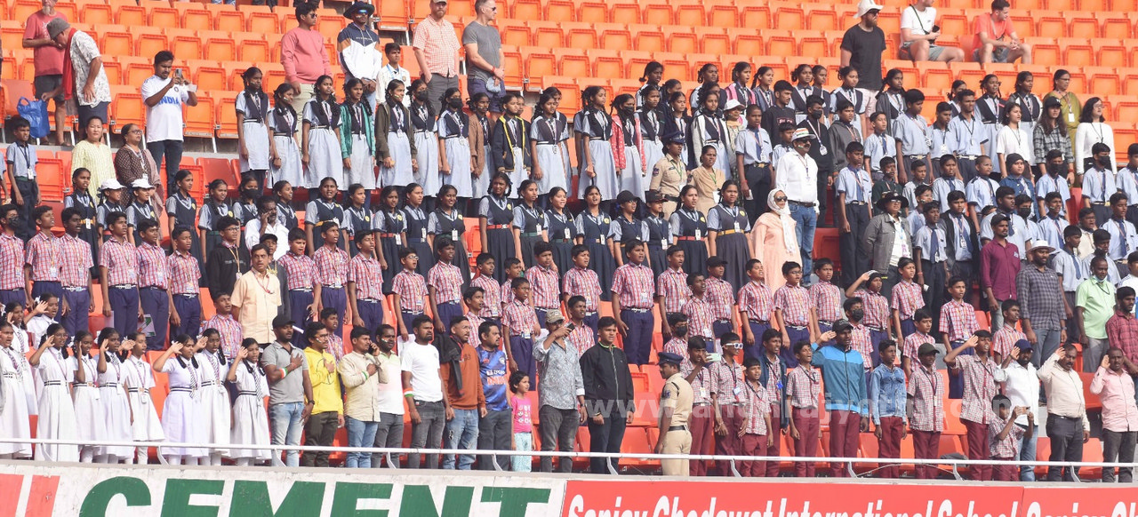 దూకుడుగా ఆడుతున్న భారత్‌ జట్టు