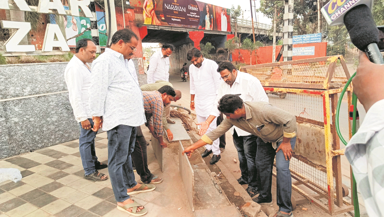 నాణ్యత లేకుండా పనులు