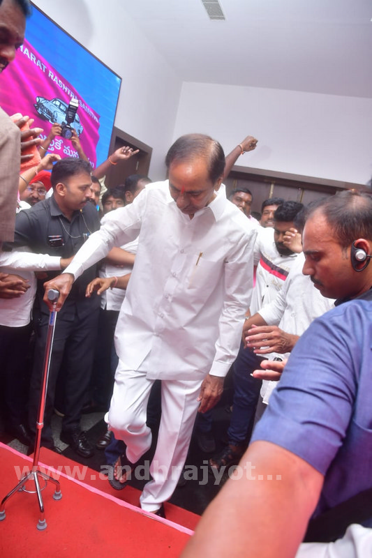 కాంగ్రెస్‌కు తెలివి లేదు