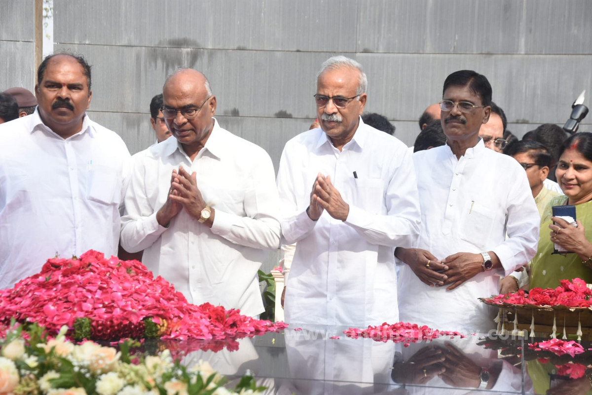 తెలంగాణ సాధనలో జైపాల్‌ కృషి ఎనలేనిది