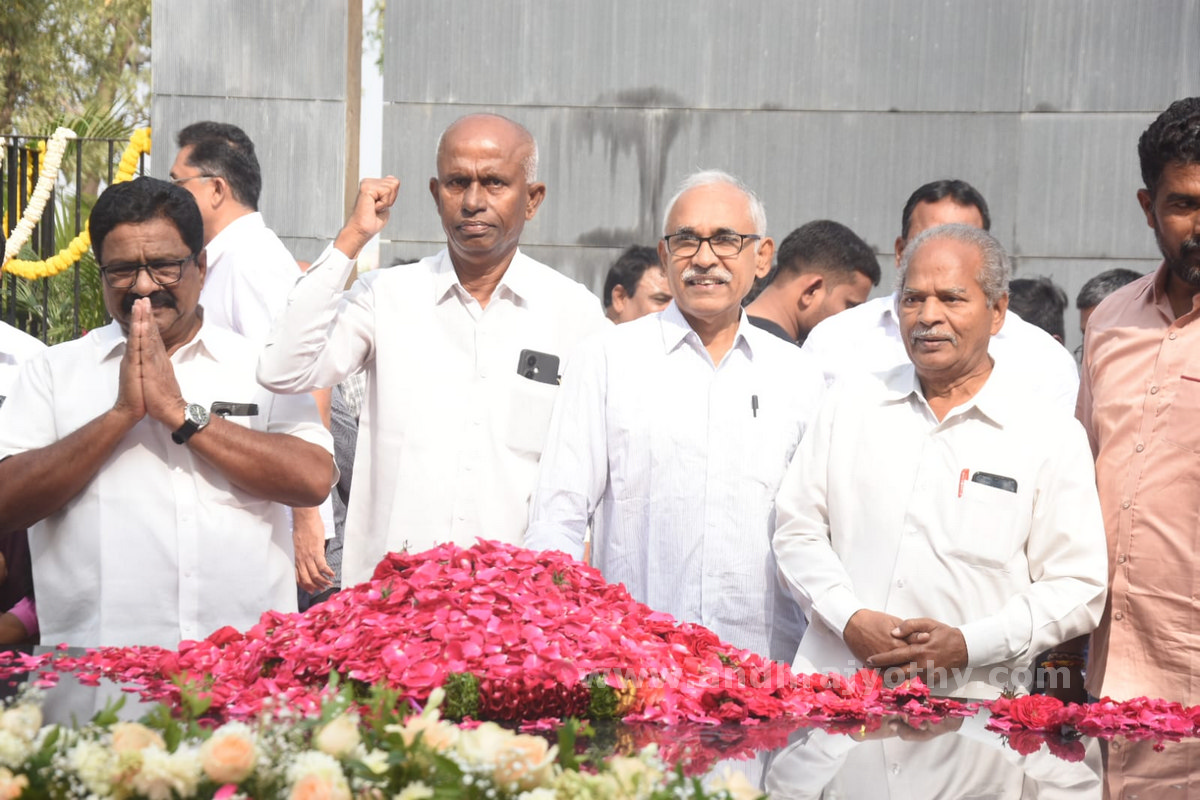 తెలంగాణ సాధనలో జైపాల్‌ కృషి ఎనలేనిది