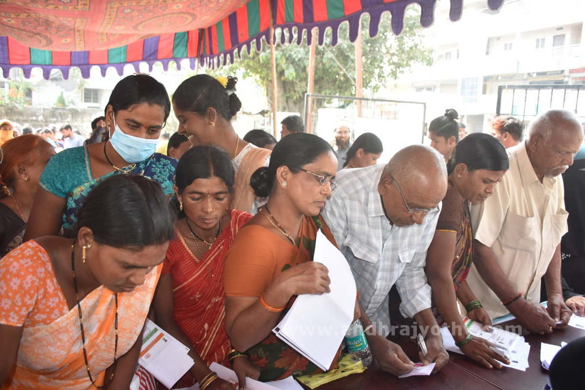 ‘ప్రజావాణి’కి భారీగా వినతులు