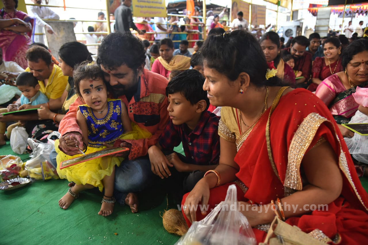 సరస్వతీ నమస్తుభ్యం