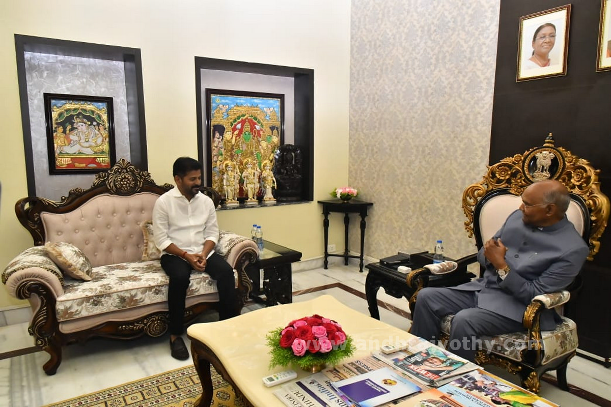 మాజీ రాష్ట్రపతి రామ్‌నాథ్‌ కోవింద్‌ను సీఎం రేవంత్‌రెడ్డి