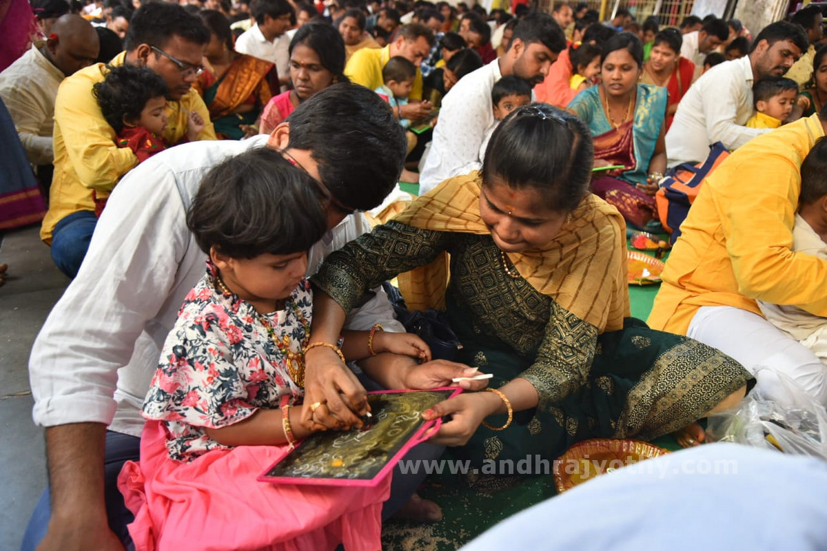 సరస్వతీ నమస్తుభ్యం