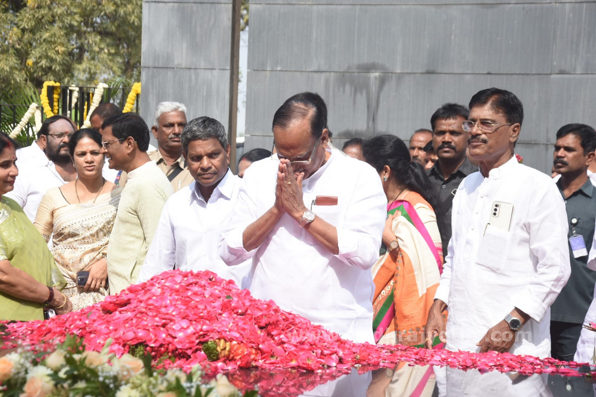 తెలంగాణ సాధనలో జైపాల్‌ కృషి ఎనలేనిది