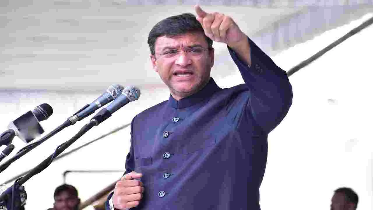 Akbaruddin Owaisi: అక్బరుద్దీన్ వ్యాఖ్యలతో హాట్ టాపిక్ గా సల్కం చెరువు కబ్జా..