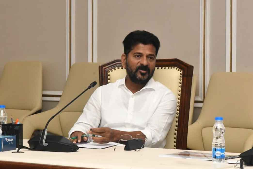 CM Revanth Reddy: మేడిగడ్డపై పూర్తి వివరాలివ్వండి... అధికారులకు సీఎం రేవంత్‌రెడ్డి  ఆదేశం