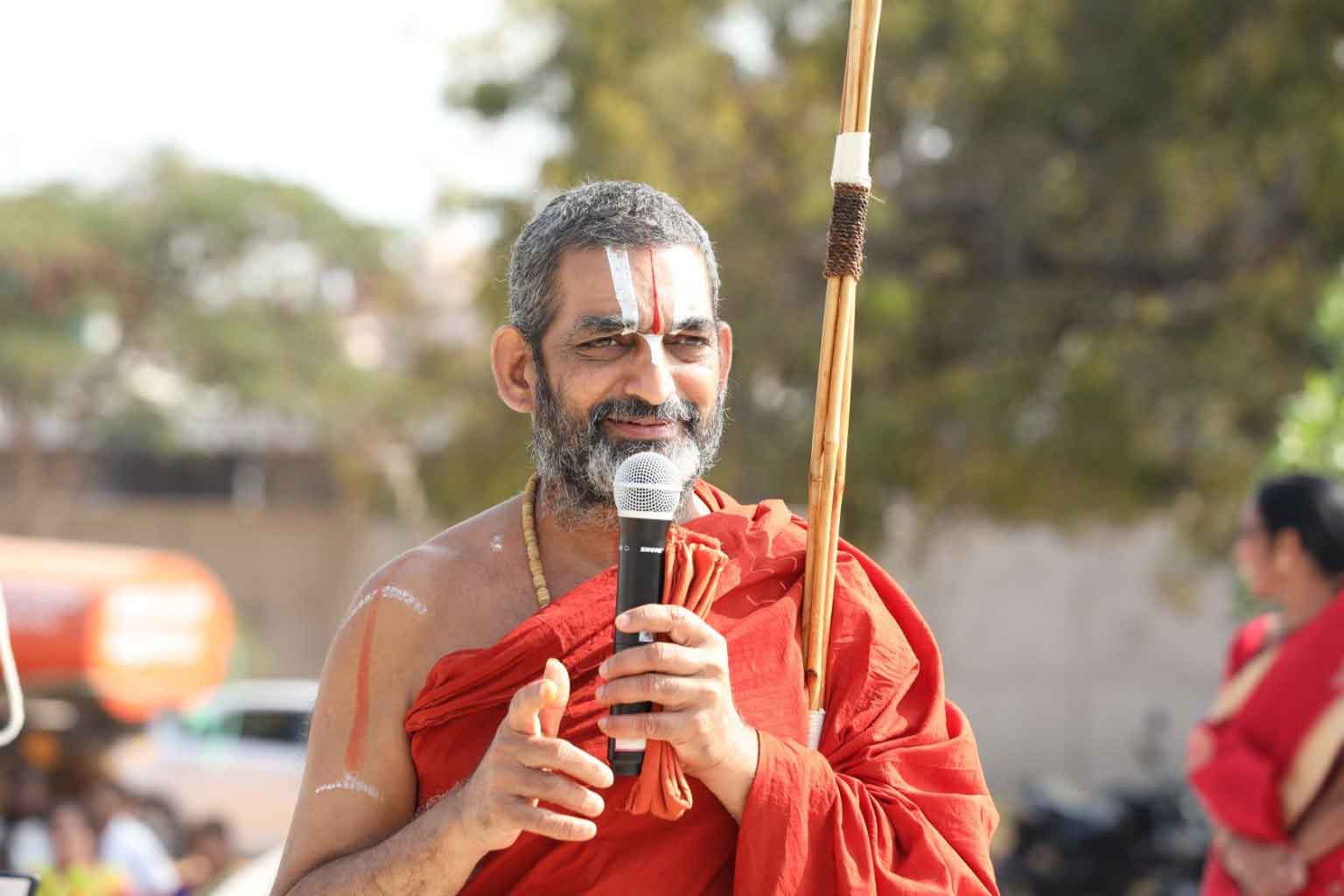 Chinajiyar Swami : పాలకులే ప్రజలను బద్ధకస్తులుగా మారుస్తున్నారు
