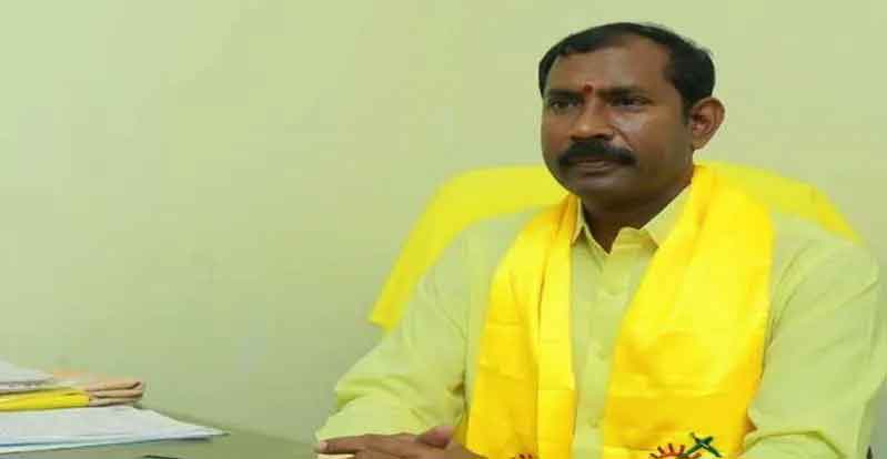 Palla Srinivasa Rao: కోడి కత్తి శ్రీనుకి బెయిల్ రాకుండా జగన్ చూస్తున్నారు