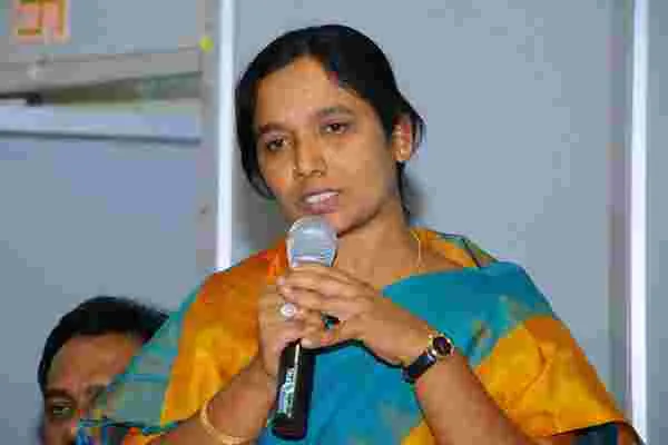 MLA Paritala Sunitha: రాష్ట్ర వ్యాప్తంగా ఇవాళ ఒక పండుగ వాతావరణం కనిపిస్తోంది