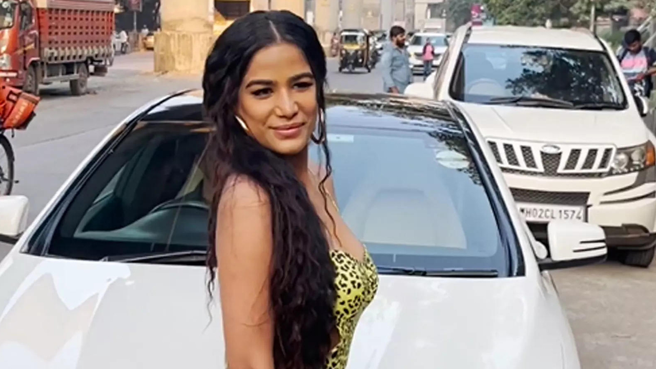 Poonam Pandey Death: పూనమ్ పాండే ఆస్తి ఎంతో తెలిస్తే షాక్ అవుతారు..!