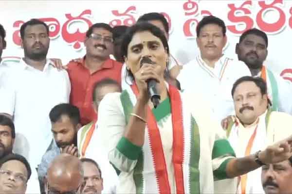 Sharmila: రాష్ట్ర ప్రయోజనాలను జగన్‌ తాకట్టు పెట్టారు