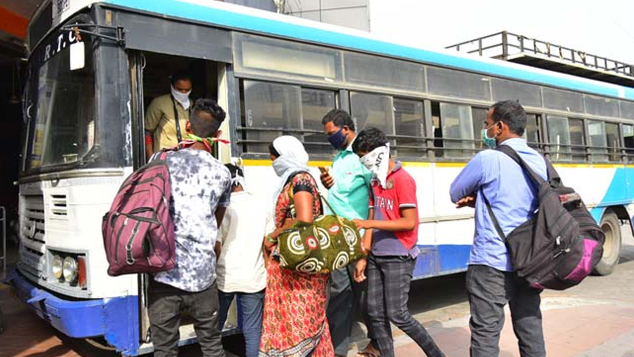 TSRTC MD: బోధన్‌లో మహిళలకు టికెట్ జారీపై విచారణ.. అసలేం జరిగిందంటే..