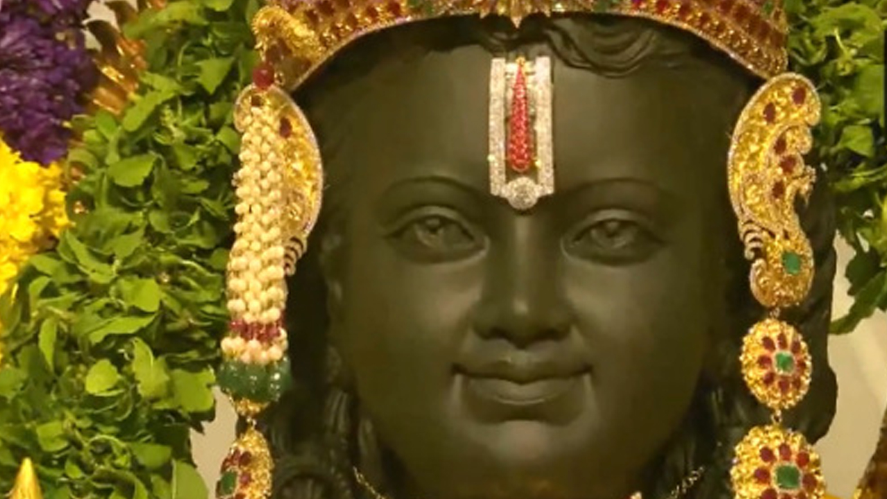 Watch Video: అయోధ్య రాముడి ఫస్ట్ విజువల్స్ వచ్చేశాయి.. ఇక్కడ చూసేయండి!