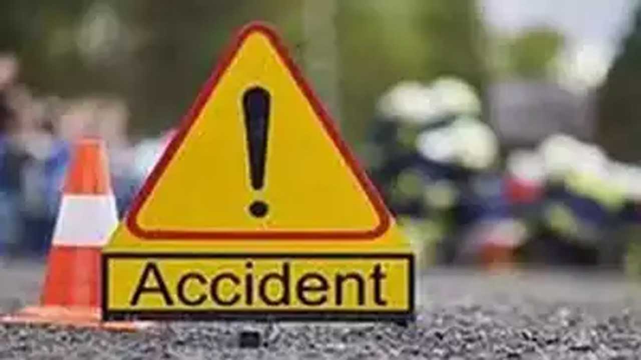 Road Accident: హైదరాబాద్, జూబ్లీహిల్స్‌లో రోడ్డు ప్రమాదం.. 