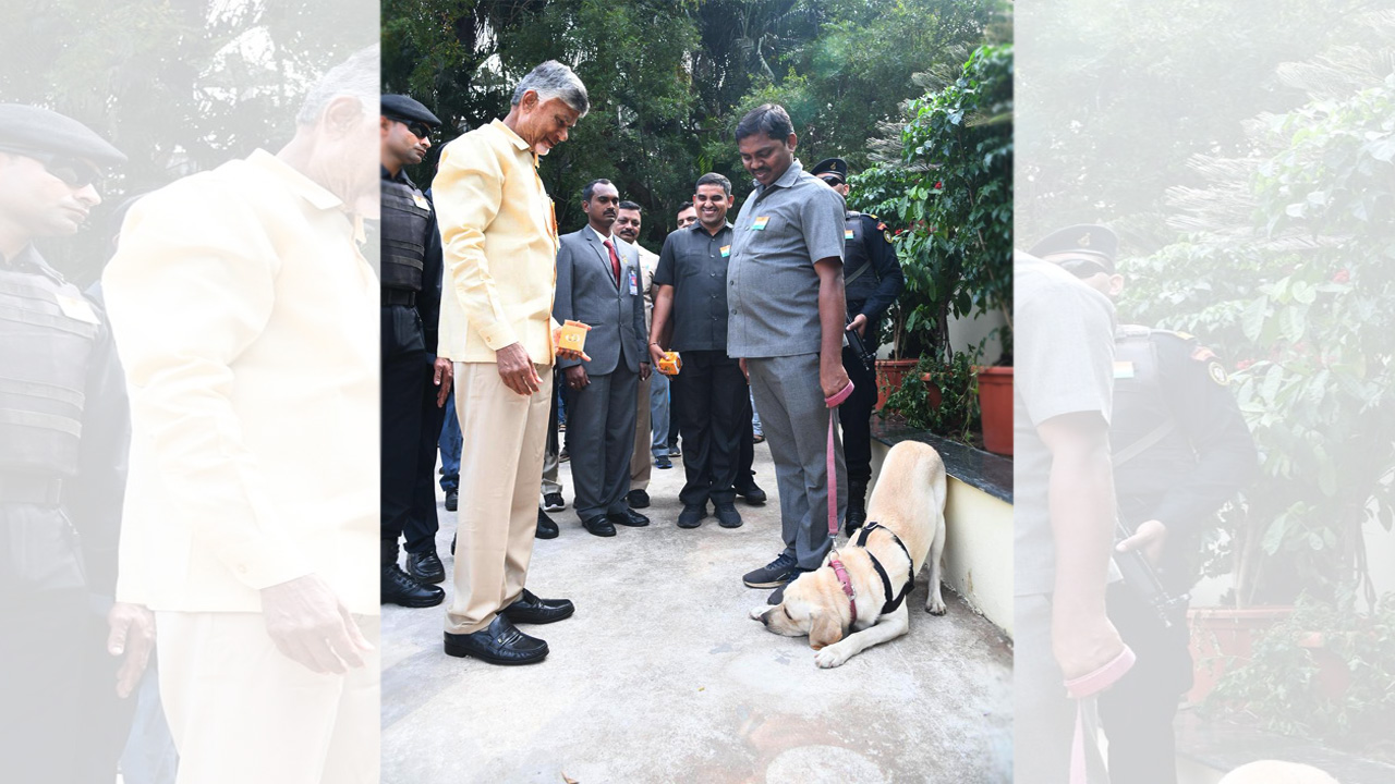 RepublicDay: పేదరిక నిర్మూలనకు పునరంకితమవుదాం: చంద్రబాబు