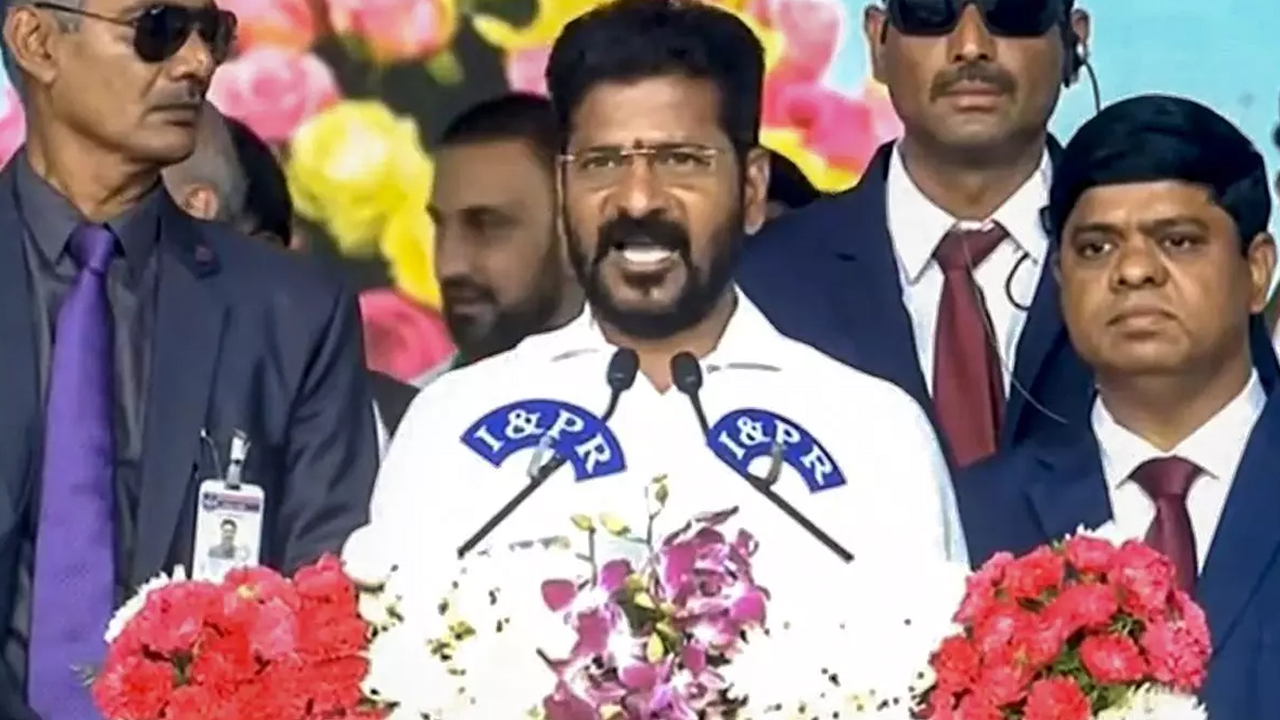 Revanth Reddy: కాసేపట్లో ప్రజాభవన్‌కు సీఎం రేవంత్...