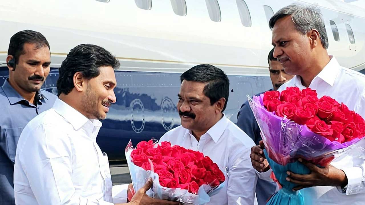 మాజీ సీఎం కేసీఆర్‌ నివాసానికి ఏపీ ముఖ్యమంత్రి జగన్..
