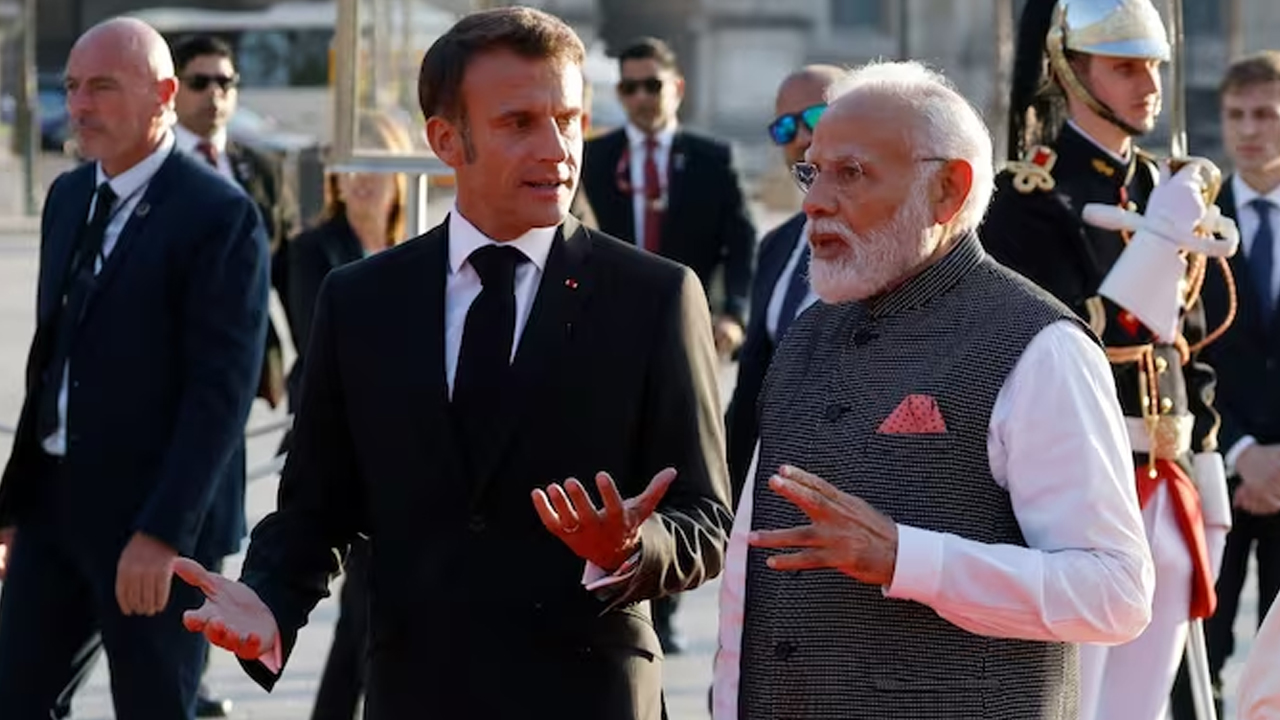 Emmanuel Macron: భారతీయ విద్యార్థులకు ఫ్రాన్స్ గుడ్ న్యూస్.. 2030నాటికి 30 వేల మంది విద్యార్థులు టార్గెట్