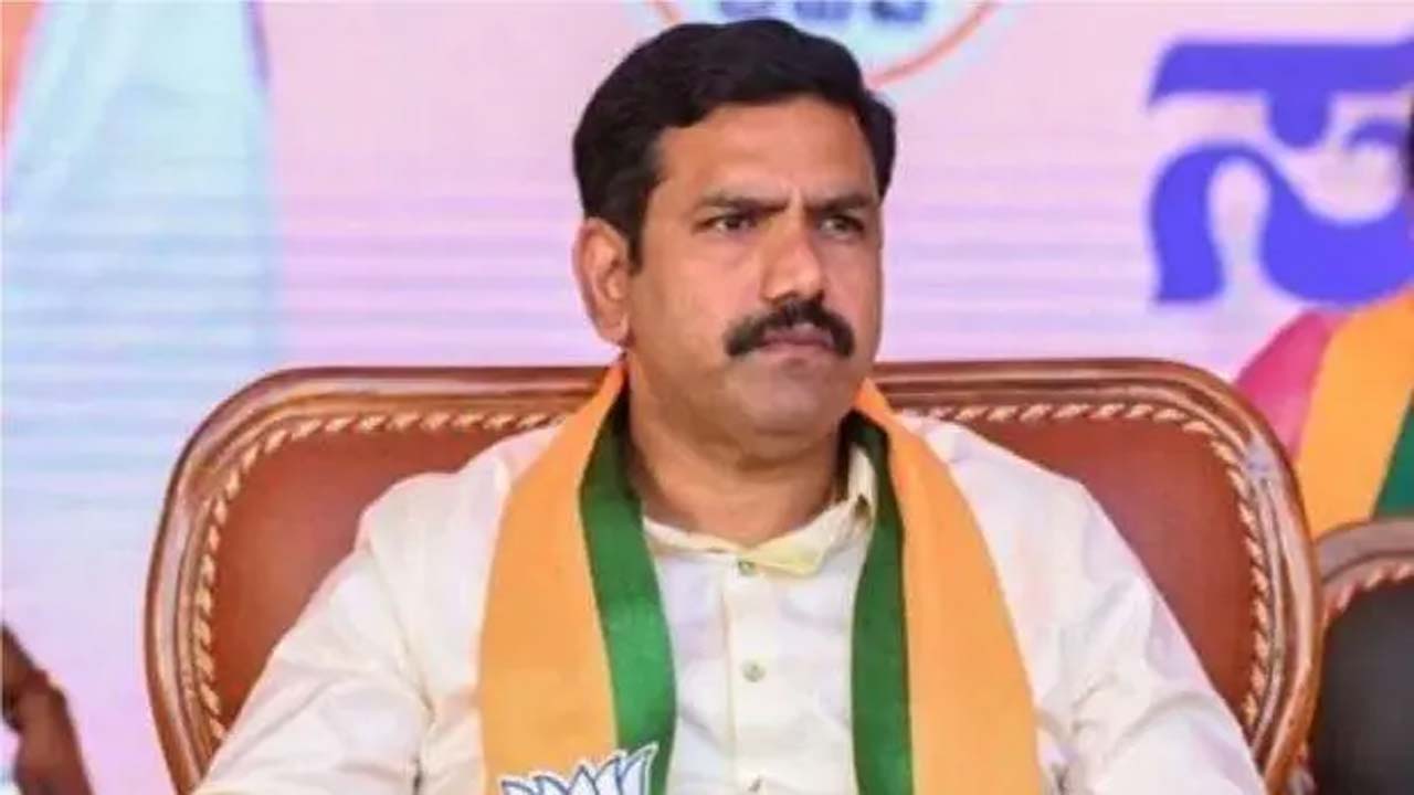 BJP state president: బీజేపీ రాష్ట్ర చీఫ్ సంచలన కామెంట్స్.. లోక్‌సభ ఎన్నికల్లో కాంగ్రెస్‌ చిత్తే..