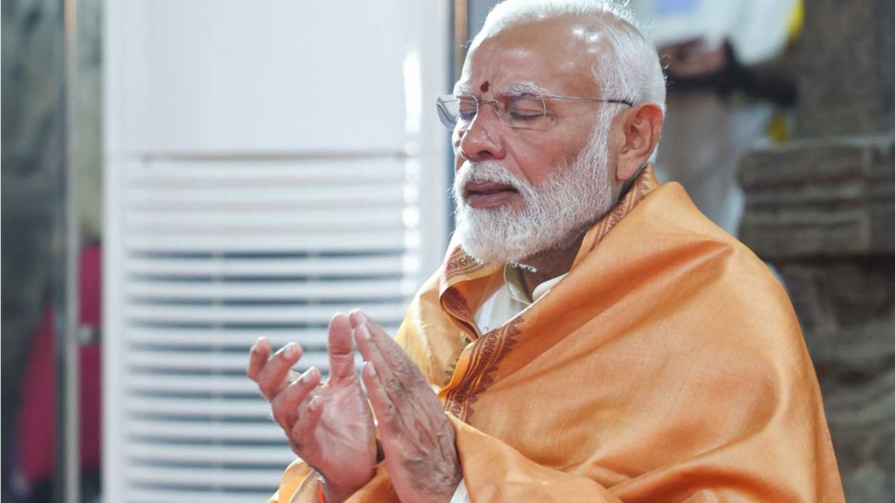 లేపాక్షి శిల్ప సంపద అద్భుతం.. ప్రధాని మోదీ