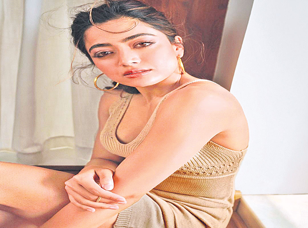 Rashmika  : రష్మిక ఫుల్‌ ఖుషి