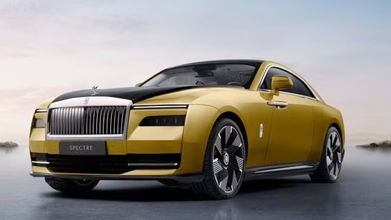 Rolls Royce: దేశంలో అత్యంత ఖరీదైన రోల్స్ రాయిస్ ఈవీ వచ్చేసింది..ధర ఏంతంటే