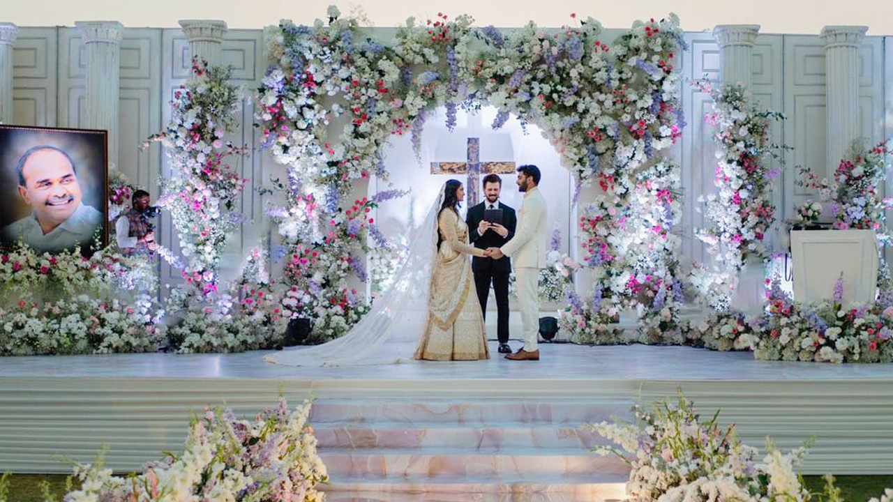 YS Raja Reddy Marriage: వైఎస్ రాజారెడ్డి-ప్రియా అట్లూరి పెళ్లి ఫొటోలు చూశారా.. చూపు తిప్పుకోలేరు అంతే!