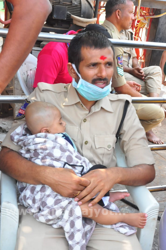 పగిడిద్దరాజు గుడిలో ప్రత్యేక పూజలు