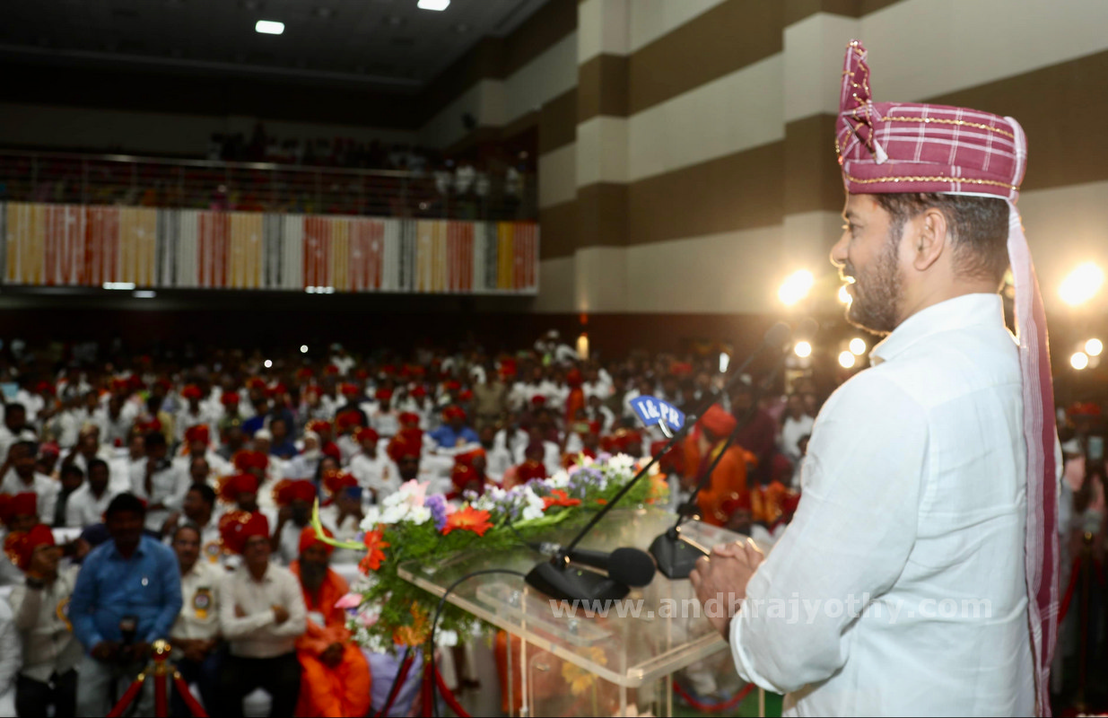 తండాల రూపురేఖలు మారుస్తాం.. 