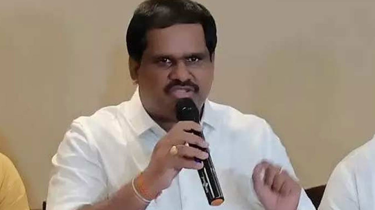 AP News: రుషికొండను నాశనం చేసి సీఎం కోసం ప్యాలెస్ కట్టారు.. ఎమ్మెల్సీ వంశీకృష్ణ విమర్శలు